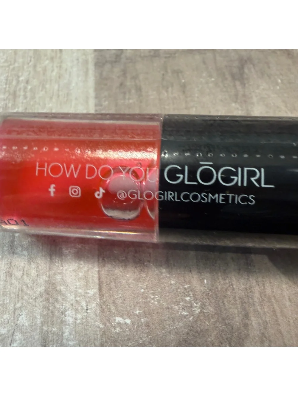 GloGirl Cosmetics Lip Oil in Literally Deluxe Mini .12 fl oz/3.5mL Sealed
